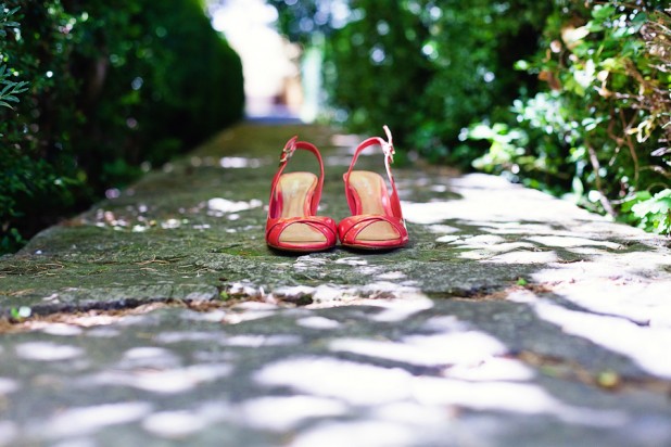 vrai-mariage-caroline-vidal-la-mariee-aux-pieds-nus
