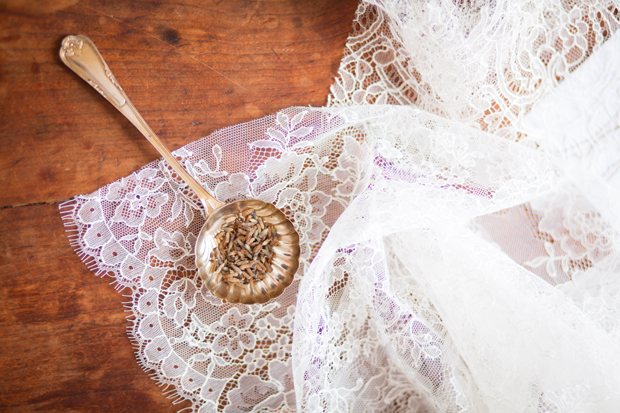 blog-mariage-la-mariee-aux-pieds-nus-photographe-fleurdesucre-essayages-robe-de-mariee-stephanie-wolff
