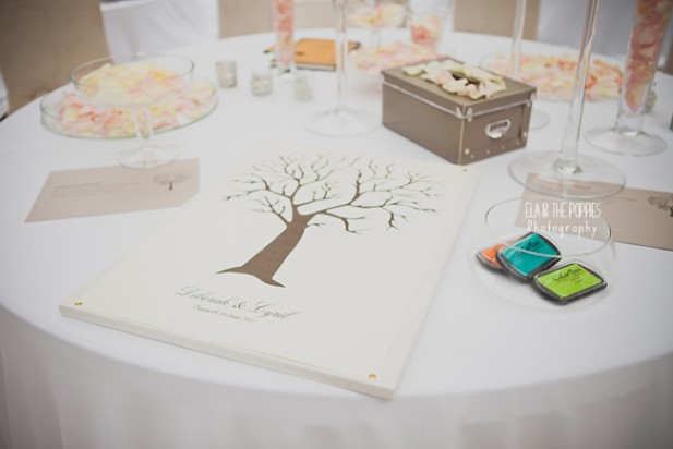 blog-mariage-la-mariee-aux-pieds-nus-ela-and-the-poppies-photographe-mariage-auberge-des-adrets--lyon-cannes-biarritz