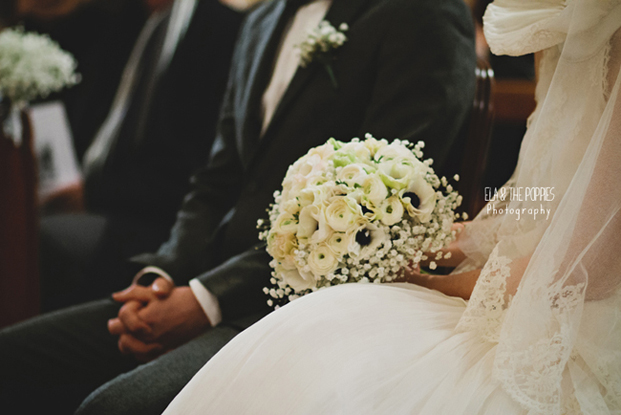 ©Ela & the Poppies - Mariage en hiver a Chamonix - La mariee aux pieds nus