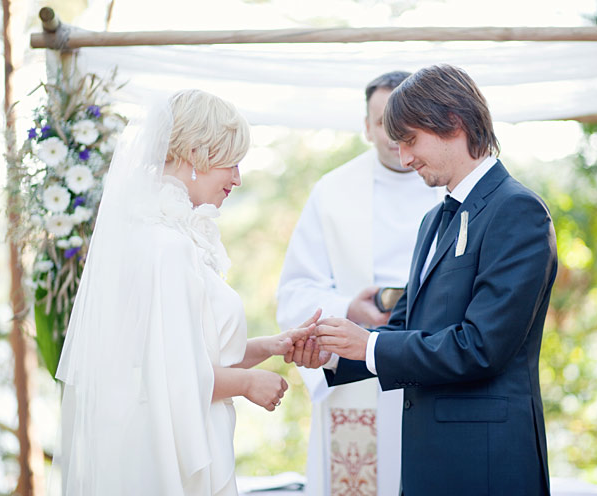 vrai mariage Eglé Vytas la mariee aux pieds nus