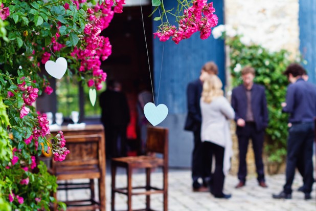 vrai-mariage-caroline-vidal-la-mariee-aux-pieds-nus