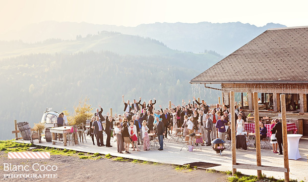 blog-mariage-la-mariee-aux-pieds-nus-mariage-geek-la-clusaz-Blanccoco_photographe