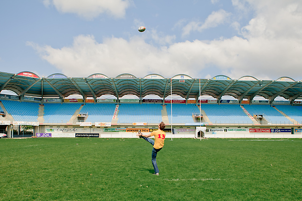 ©Elena Fleutiaux / Séance engagement au stade de rugby de Perpignan