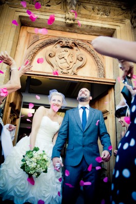 vrai-mariage-sages-comme-des-images-la-mariee-aux-pieds-nus