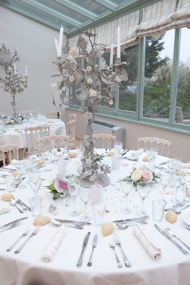 blog-mariage-vrai-mariage-la-mariee-aux-pieds-nus-photographe-instants-captures-prieure-de-vernelle