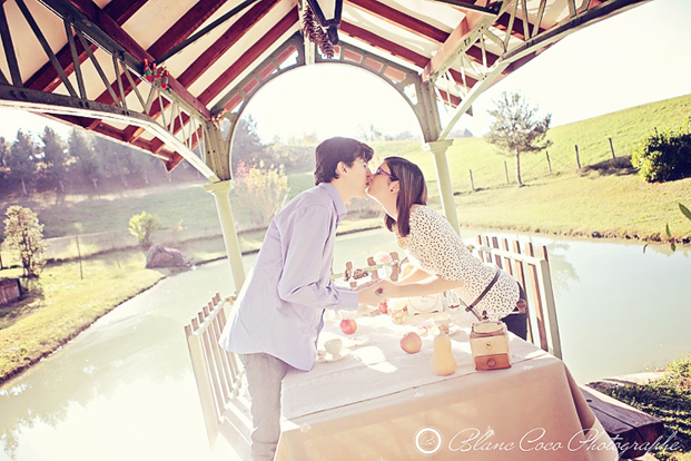 seance-engagement-blanc-coco-photographe-la-mariee-aux-pieds-nus