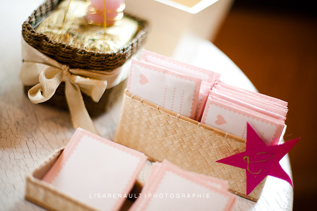 Eulalie-Samuel-LisaRenaultPhotographie-vrai-mariage-la-mariee-aux-pieds-nus