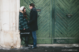 ©Jonathan Udot - Seance engagement en hiver - La mariee aux pieds nus