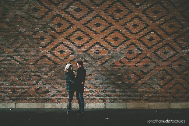 ©Jonathan Udot - Seance engagement en hiver - La mariee aux pieds nus