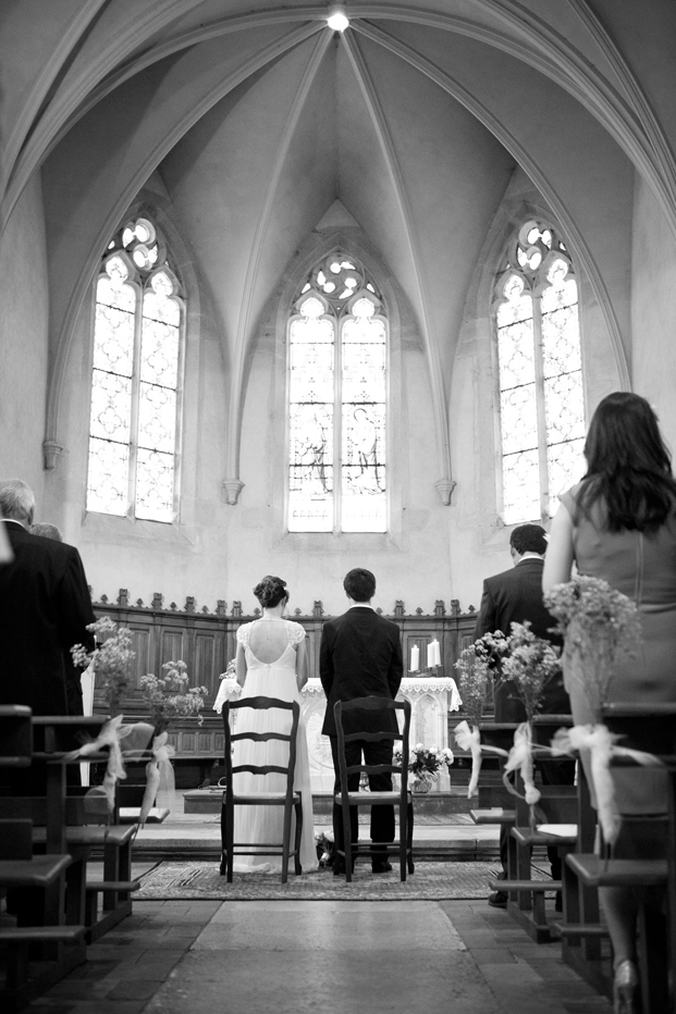 ©Garance et Vanessa - Mariage - La mariee aux pieds nus