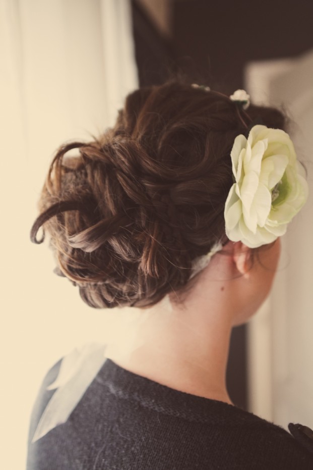 ©Fany Joly - Un mariage Liberty a La bergerie de Marquillies - La mariee aux pieds nus