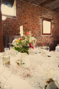 ©Fany Joly - Un mariage Liberty a La bergerie de Marquillies - La mariee aux pieds nus 
