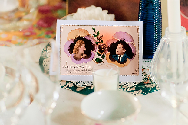 blog-mariage-la-mariee-aux-pieds-nus-mariage-recup-retro-brocante-Elena-FLEUTIAUX