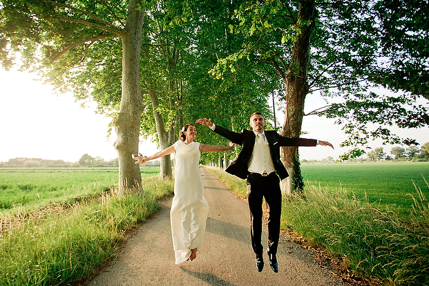 blog-mariage-la-mariee-aux-pieds-nus-mariage-recup-retro-brocante-Elena-FLEUTIAUX