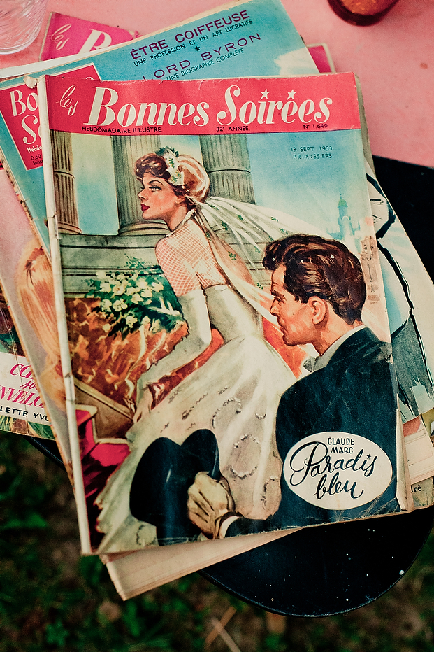 blog-mariage-la-mariee-aux-pieds-nus-mariage-recup-retro-brocante-Elena-FLEUTIAUX