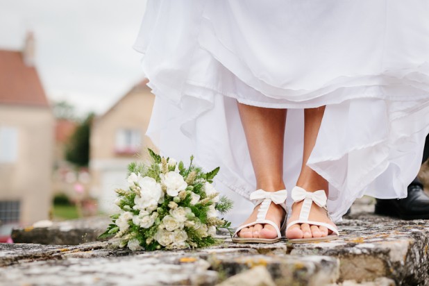 Credits photos Trendz - Mariage en vert et blanc - La mariee aux pieds nus