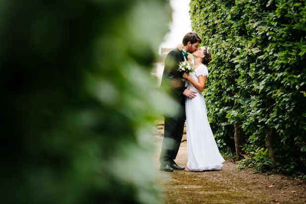 Credits photos Trendz - Mariage en vert et blanc - La mariee aux pieds nus