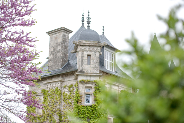 ©Les productions de la fabrik - Mariage au Manoir Saint Victor La Grand Maison - La mariee aux pieds nus ©Les productions de la fabrik - Mariage au Manoir Saint Victor La Grand Maison - La mariee aux pieds nus