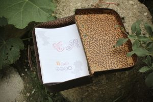 vrai-mariage-aux-petits-bonheurs-photography-la-mariee-aux-pieds-nus