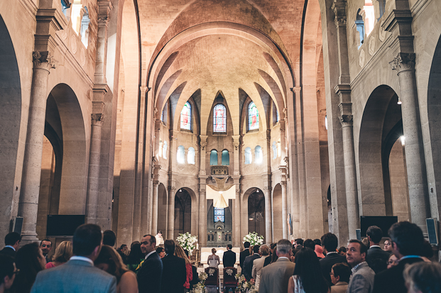 UnPlusUnPhotographie - Mariage a Paris - Maisons des Polytechniciens - La mariee aux pieds nus