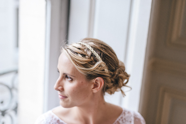 UnPlusUnPhotographie - Mariage a Paris - Maisons des Polytechniciens - La mariee aux pieds nus