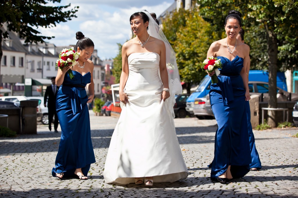 OneandOnlyParisPhotography vrai mariage La mariee aux pieds nus