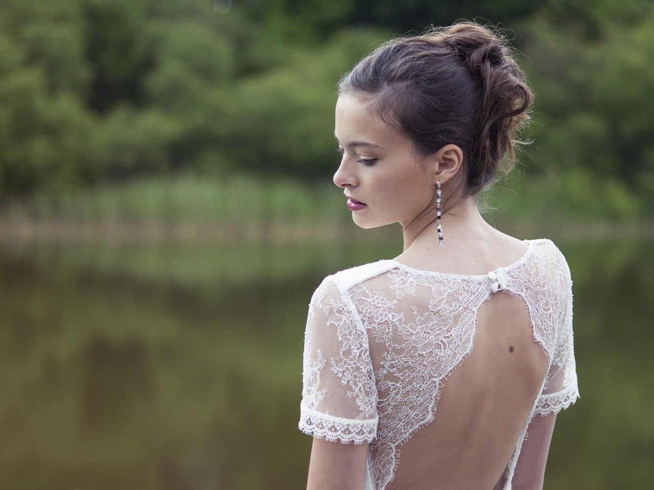 Robe de mariée en dentelle française Robe de mariée en dentelle française