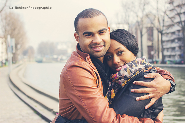 ©La boheme - seance engagement Canal Saint Martin Paris - La mariee aux pieds nus