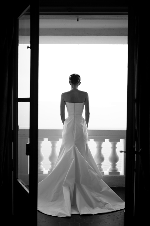 StudioCabrelli-vrai-mariage-toulon-la-mariee-aux-pieds-nus