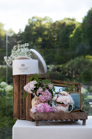 ©StudioCabrelli - Mariage au musee Rodin Paris - La mariee aux pieds nus
