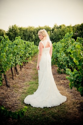 vrai-mariage-sages-comme-des-images-la-mariee-aux-pieds-nus