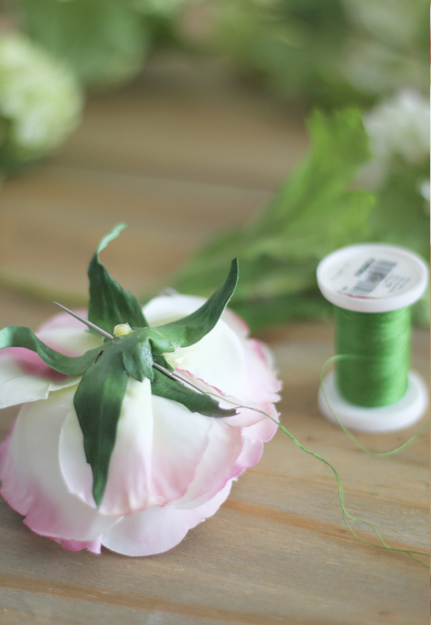 blog-mariage-la-mariee-aux-pieds-nus-DIY-faire-une-couronne-de-fleurs-12