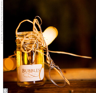 Qu'offrir à ses invités? Des bulles de savon.