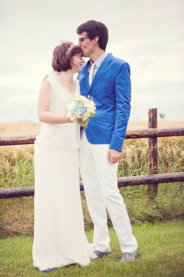 ©Claudine Grin - Un mariage en bleu - La mariee aux pieds nus