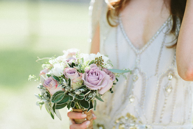 ©Emilie White - Un mariage dans la campagne anglaise - La mariee aux pieds nus