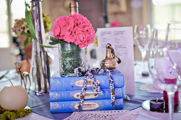 ©Chic Family Photographie par Hélène Lenfant - Mariage rétro - La mariee aux pieds nus