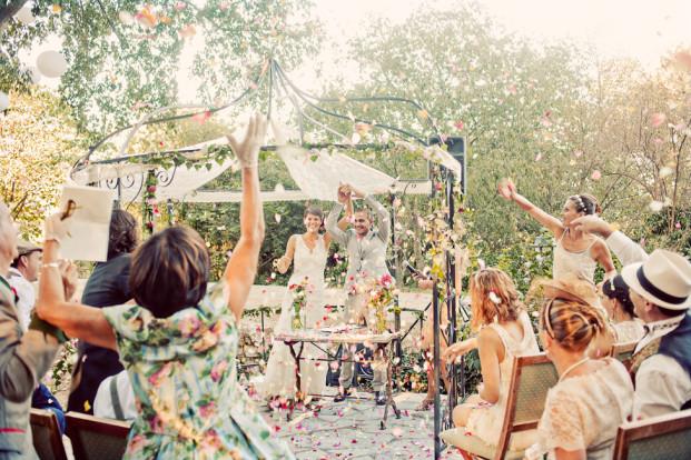 ©Shoot in Love - Un mariage vintage a Montpellier - La mariee aux pieds nus