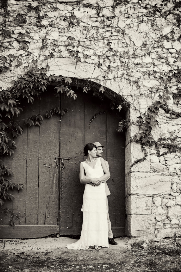 ©Shoot in Love - Un mariage vintage a Montpellier - La mariee aux pieds nus