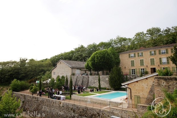 blog_mariage_la_mariee_aux_pieds_nus_mariage_tea_party_vintage_beaujeu-callibella ©Callibella / mariage à Beaujeu