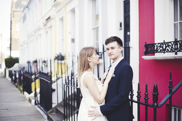 ©Marion Heurteboust Photography - Seance engagement a Londres - La mariee aux pieds nus