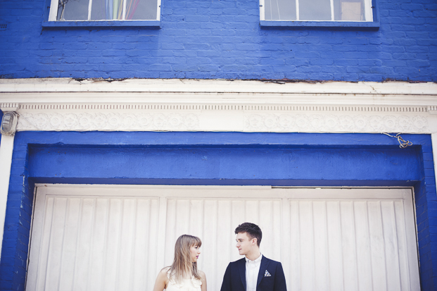 ©Marion Heurteboust Photography - Seance engagement a Londres - La mariee aux pieds nus