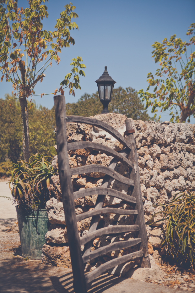 Credits photos - Matt Guegan - mariage aux Baleares -La mariee aux pieds nus