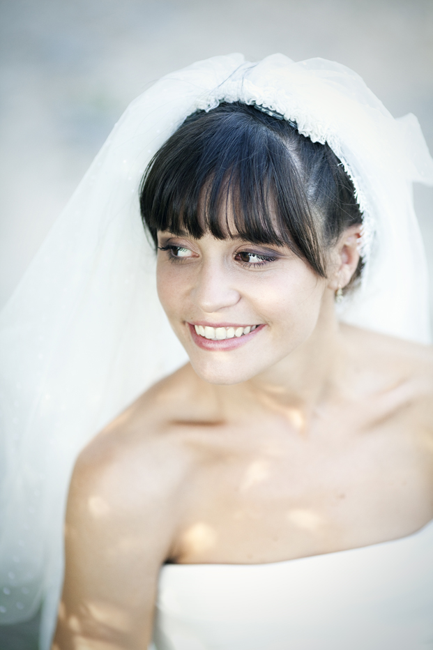 ©Photo de Famille - Mariage a la Ciotat - La mariee aux pieds nus
