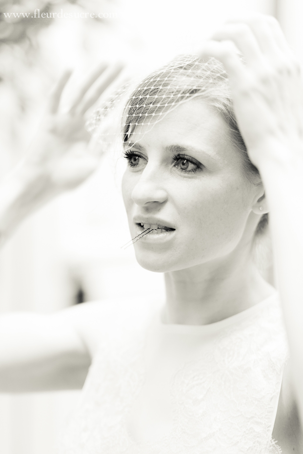 photographe_mariage_couple_preparatifs_paris_fleurdesucre_la_mariee_aux_pieds_nus-8-1