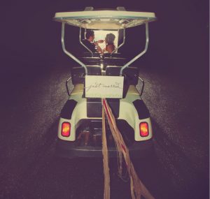 DIY: Des idées pour la voiture des mariés