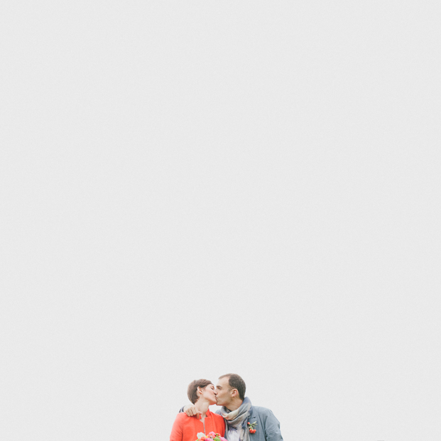 ©Sebastien Boudot - Mariage colore - La mariee aux pieds nus