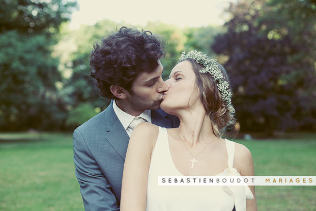 vrai-mariage-sebastien-boudot-la-mariee-aux-pieds-nus-couronne-de-fleurs-mariee