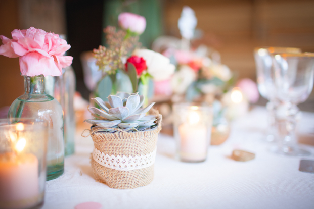 ©Julie Siddi - Un mariage colore - Shooting inspiration - La mariee aux pieds nus