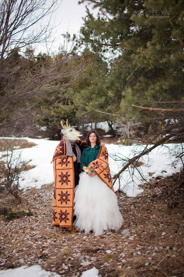 ©Ingrid Lepan Photographe - seance apres le mariage a la montagne - La mariee aux pieds nus -4